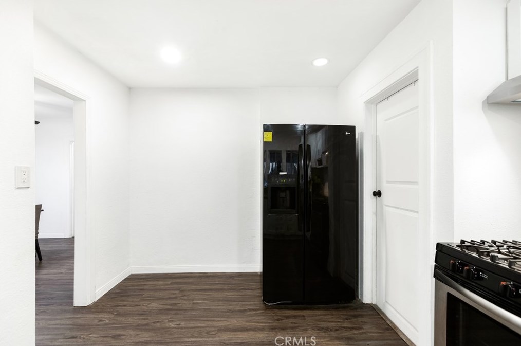 4209 Mckinley Ave, Los Angeles CA  90011-3025 exterior