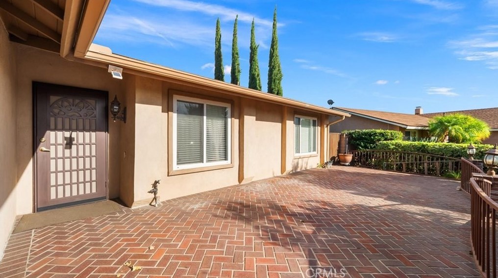 17280 Mesa Ave, Fontana CA  92336-2151 exterior