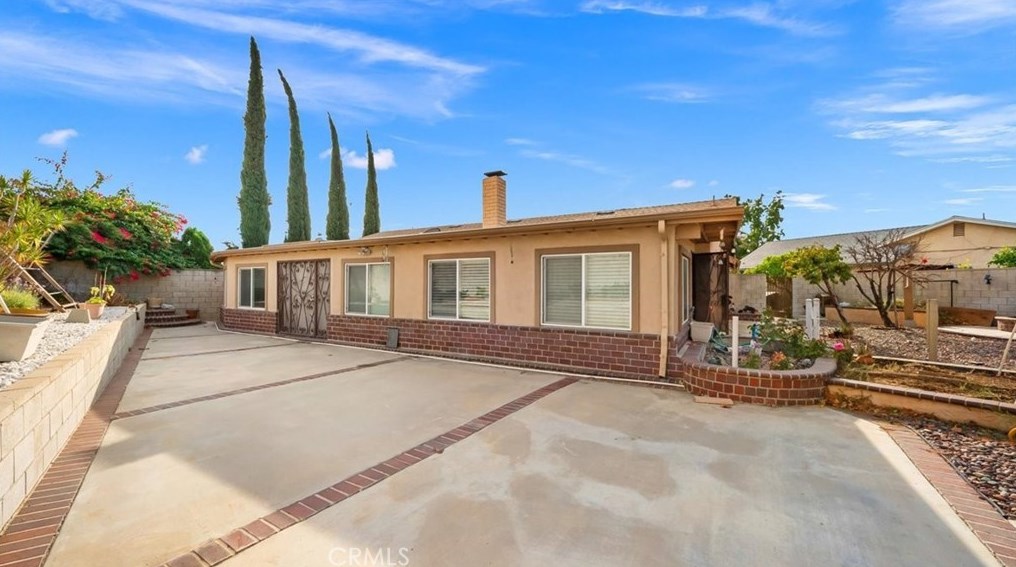 17280 Mesa Ave, Fontana CA  92336-2151 exterior