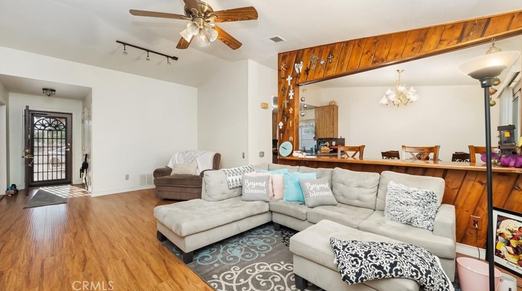 17280 Mesa Ave, Fontana CA  92336-2151 exterior