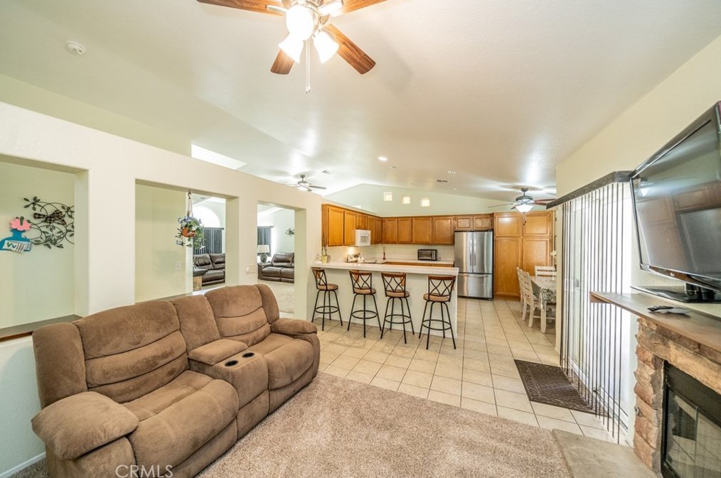 9052 Powell Ave, Hesperia CA  92344-8291 exterior