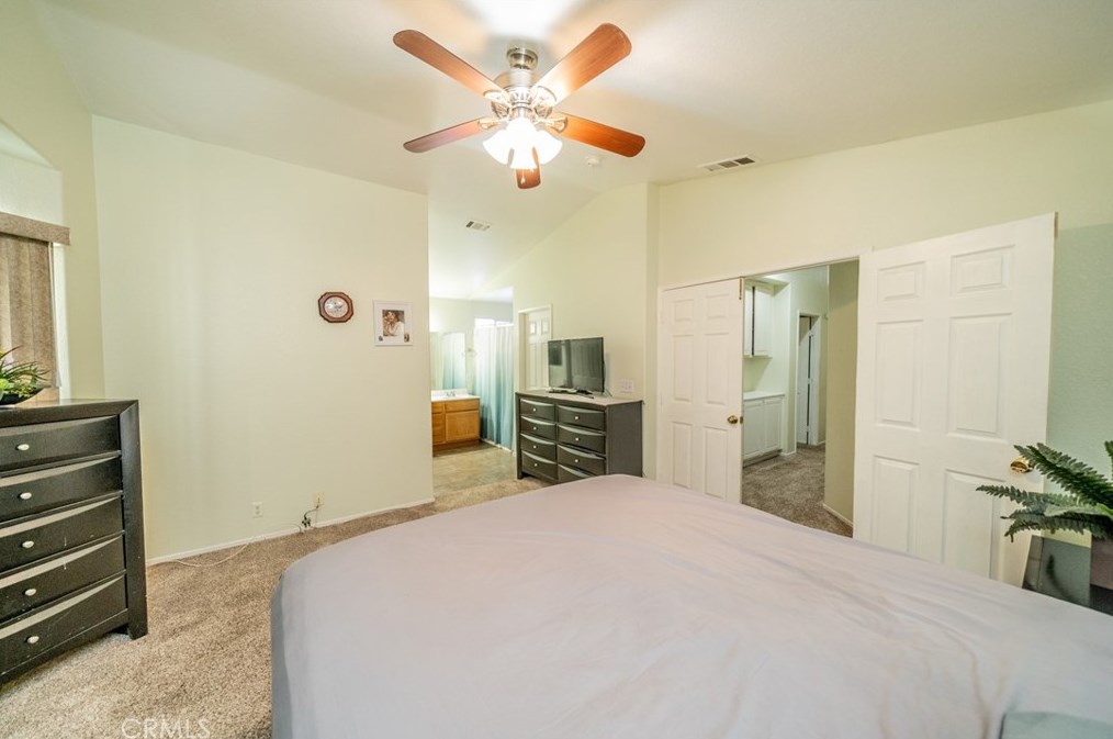 9052 Powell Ave, Hesperia CA  92344-8291 exterior