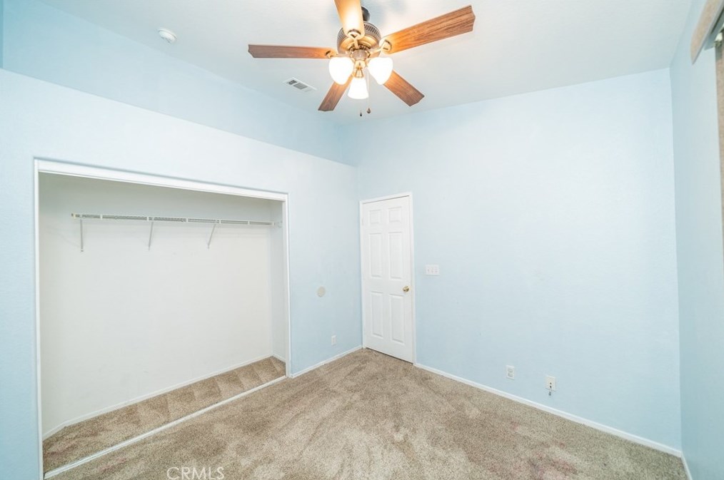 9052 Powell Ave, Hesperia CA  92344-8291 exterior