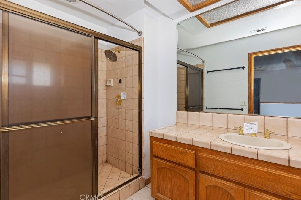 13052 Quapaw Rd, Apple Valley CA  92308-6269 exterior