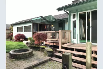 705 Prefontaine Dr, Coos Bay, OR 97420 - Photo 11