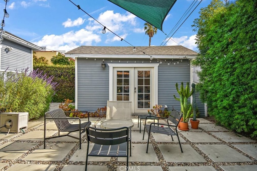 6602 Barton Ave, Los Angeles CA  90038-2548 exterior