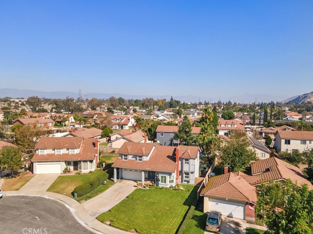 11611 Homewood Pl, Fontana CA  92337-0669 exterior