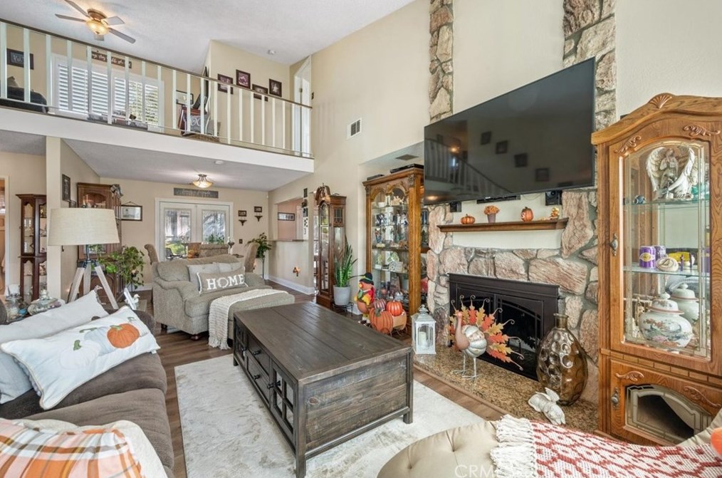 11611 Homewood Pl, Fontana CA  92337-0669 exterior