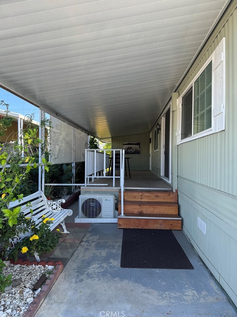 301 Foothill Blvd, Pomona CA  91767-1450 exterior