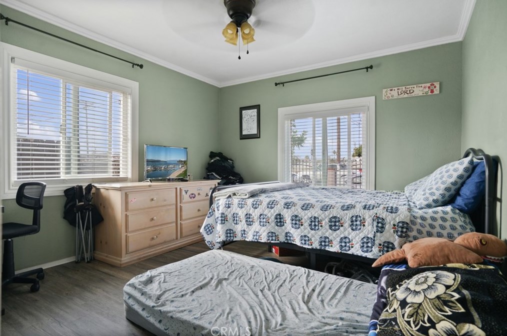 660 Laurel St, Colton CA  92324-2422 exterior