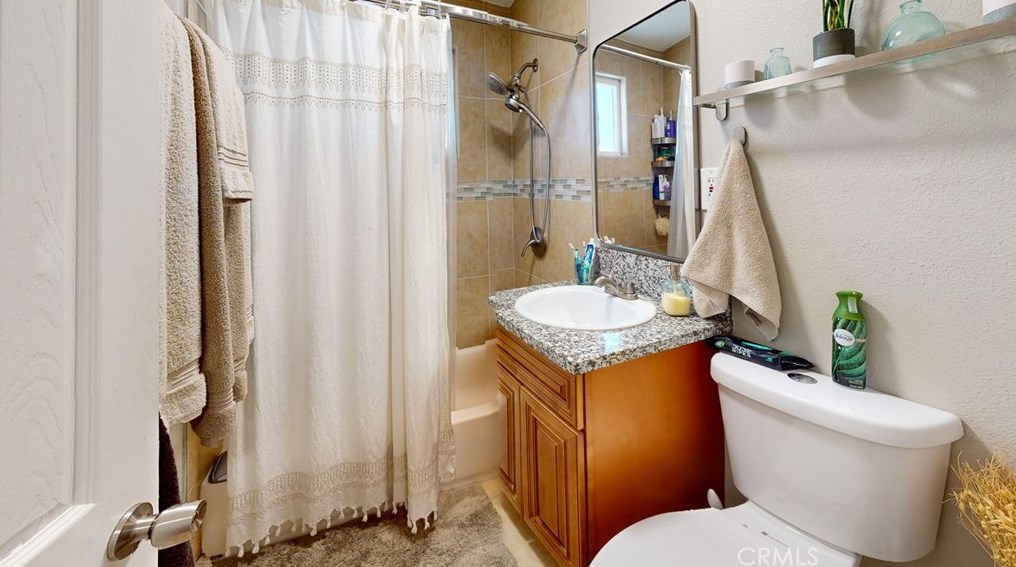 6742 Citrus Ave, Fontana CA  92336-1403 exterior