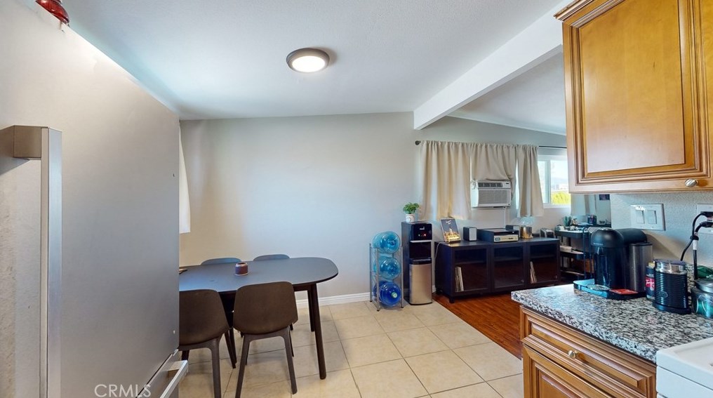 6742 Citrus Ave, Fontana CA  92336-1403 exterior