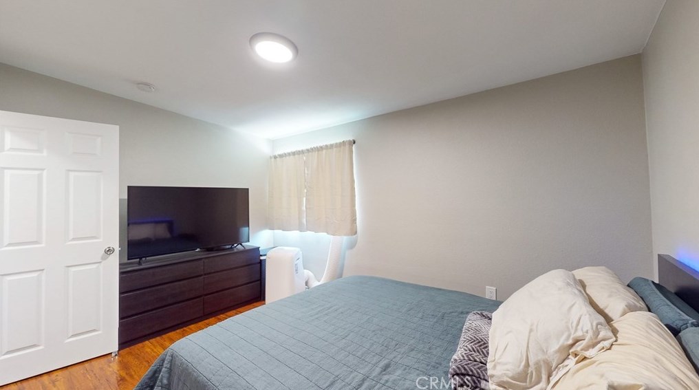 6742 Citrus Ave, Fontana CA  92336-1403 exterior