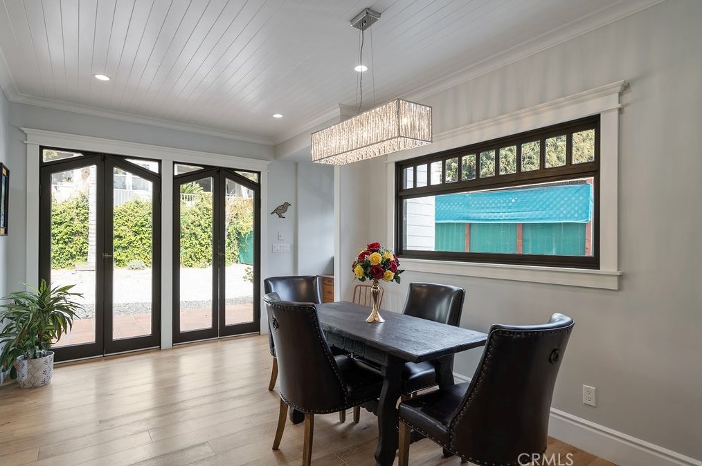 6077 Selma Ave, Los Angeles CA  90028-6414 exterior