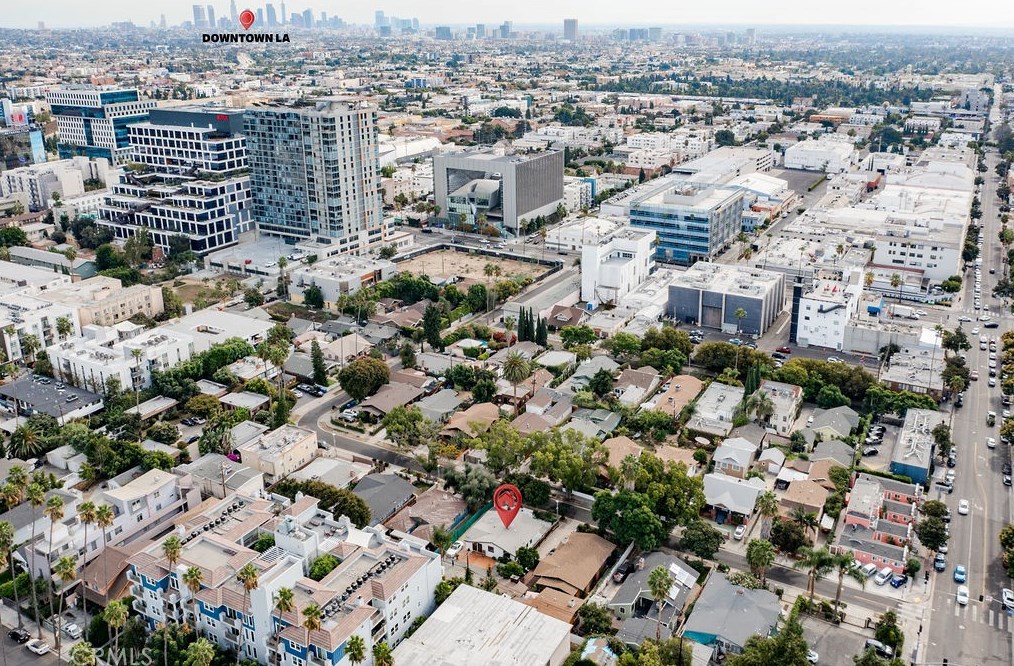 6077 Selma Ave, Los Angeles CA  90028-6414 exterior