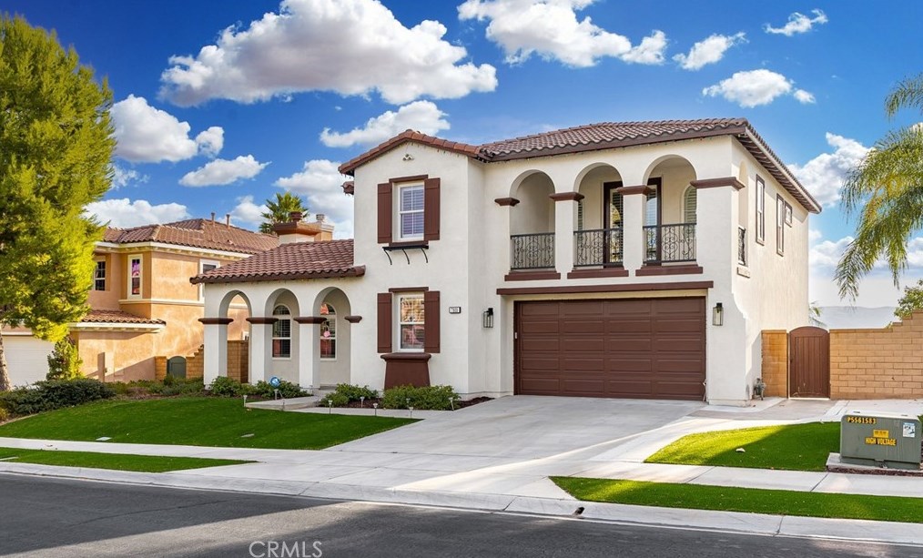 7809 Lady Banks Loop, Corona CA  92883-5652 exterior