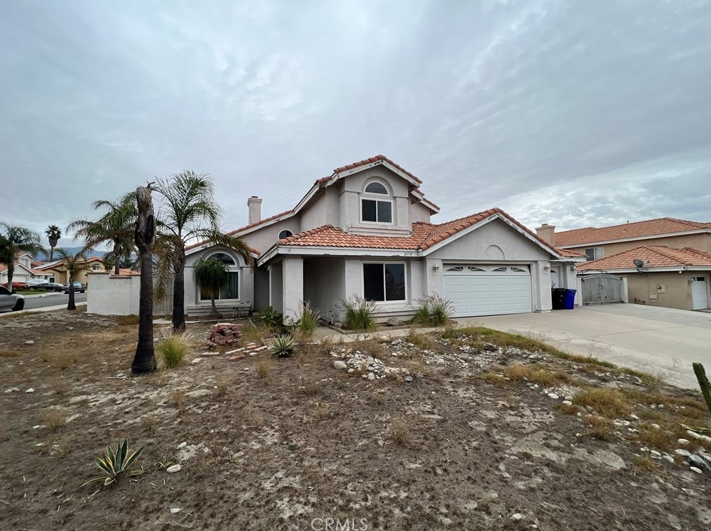 2452 W Via Verde Dr, Rialto, CA 92377