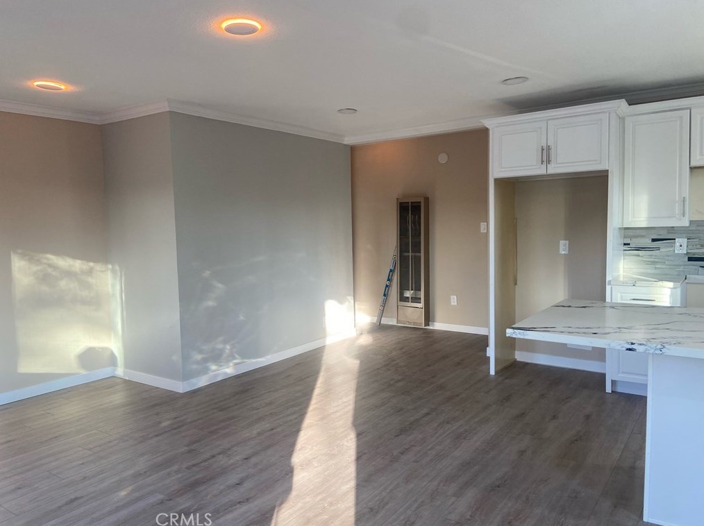 6824 Converse Ave, Los Angeles CA  90001-2026 exterior