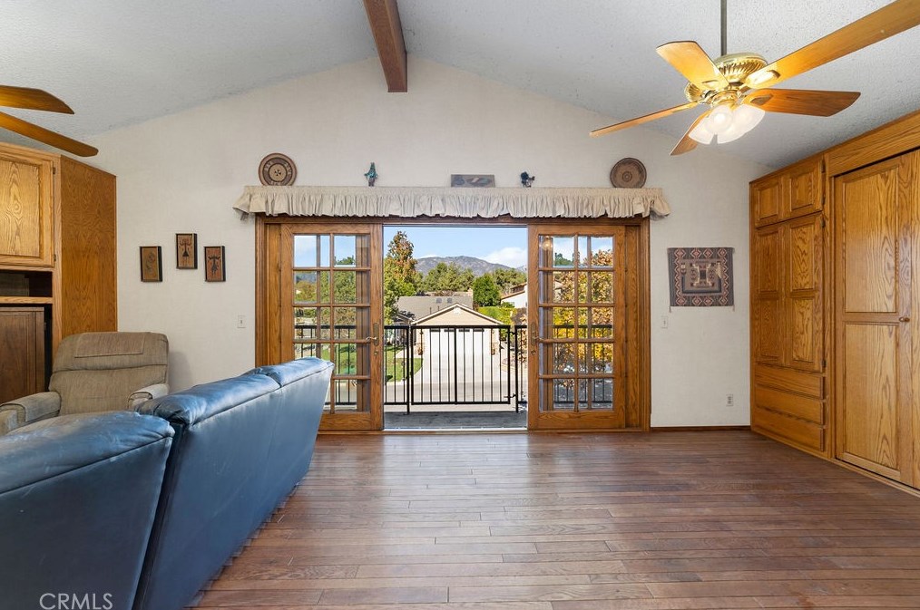 744 Davenport Cir, Claremont CA  91711-2937 exterior