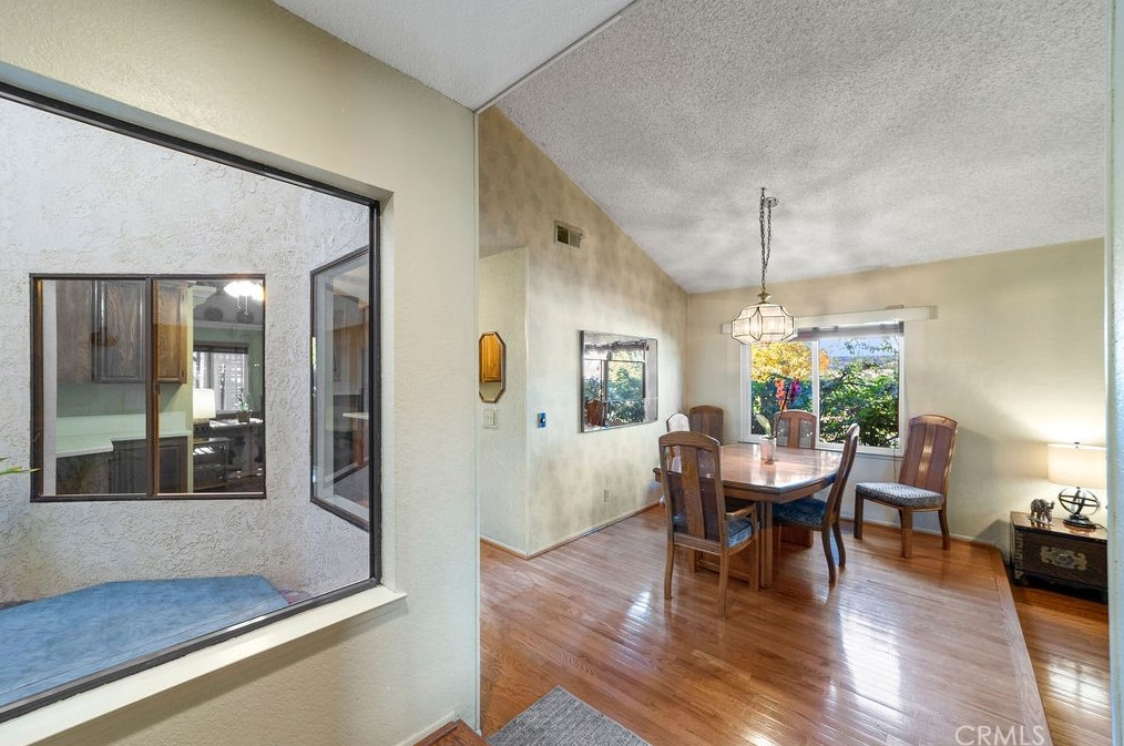 744 Davenport Cir, Claremont CA  91711-2937 exterior