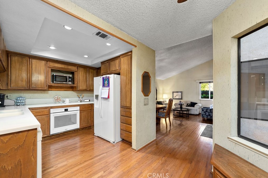 744 Davenport Cir, Claremont CA  91711-2937 exterior