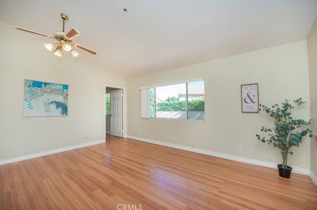 7927 Tapia St, Fontana CA  92336-3816 exterior