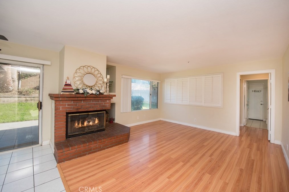 7927 Tapia St, Fontana CA  92336-3816 exterior