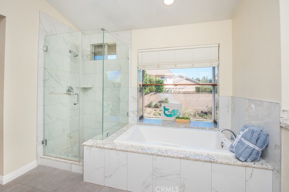7927 Tapia St, Fontana CA  92336-3816 exterior
