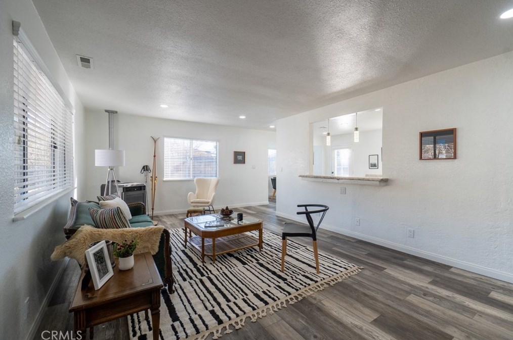 114 Meadow Ln, Big Bear City CA  92314-9410 exterior
