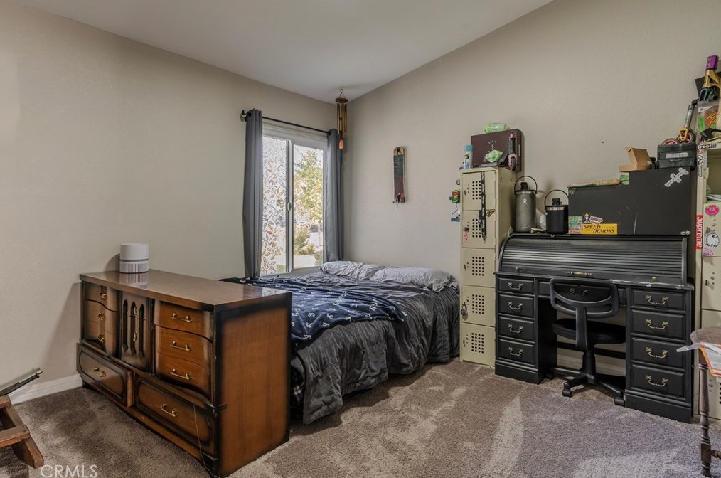 7783 Celeste Ave, Fontana CA  92336-2478 exterior