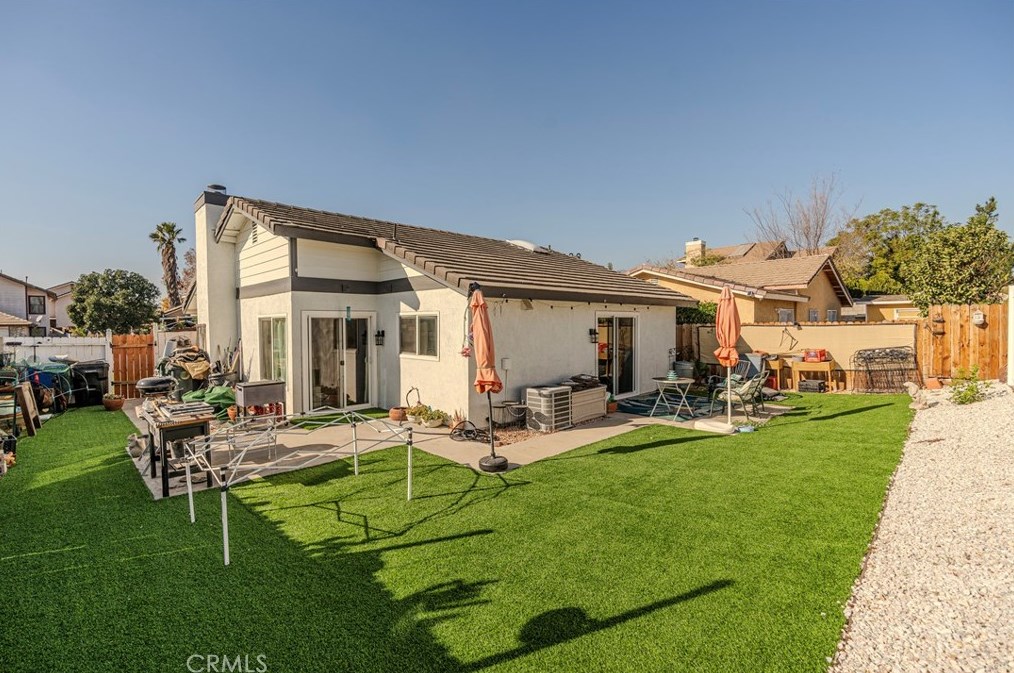 7783 Celeste Ave, Fontana CA  92336-2478 exterior