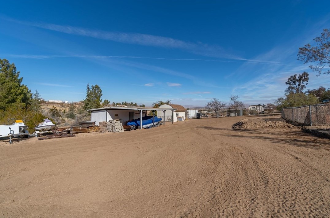 18672 Pacific St, Hesperia CA  92345-5531 exterior