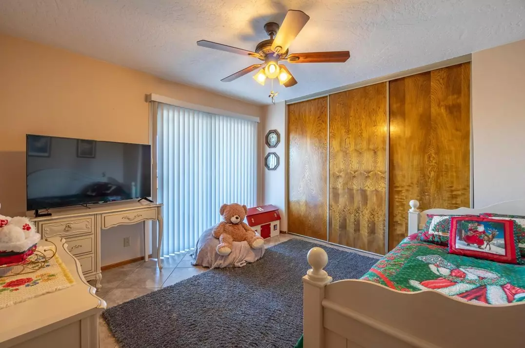 18672 Pacific St, Hesperia CA  92345-5531 exterior