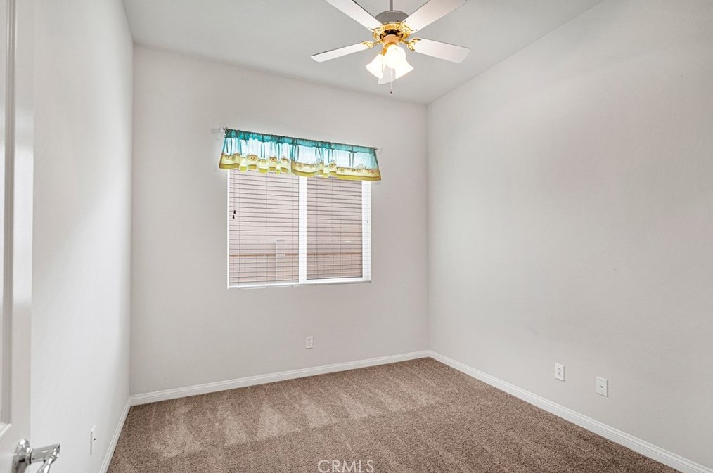 10065 Wilmington Ln, Apple Valley CA  92308-3361 exterior