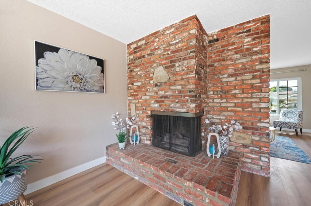 3194 Falcon St, Pomona CA  91767-1006 exterior