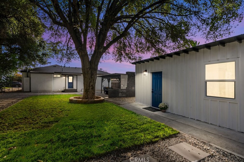 2485 Grandeur Ave, Altadena CA  91001-5548 exterior