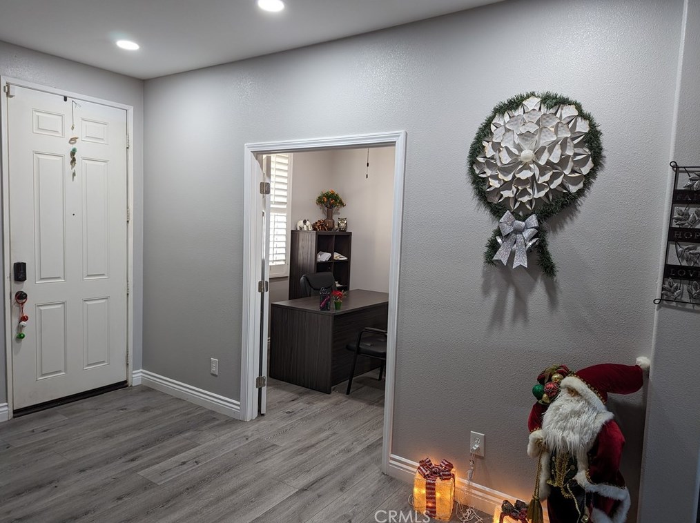 13216 Long Meadow St, Hesperia CA  92344-9266 exterior