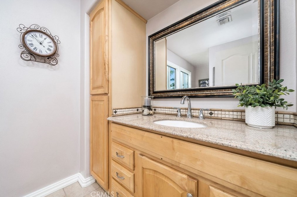 902 Shady Ln, Glendora CA  91740-5395 exterior