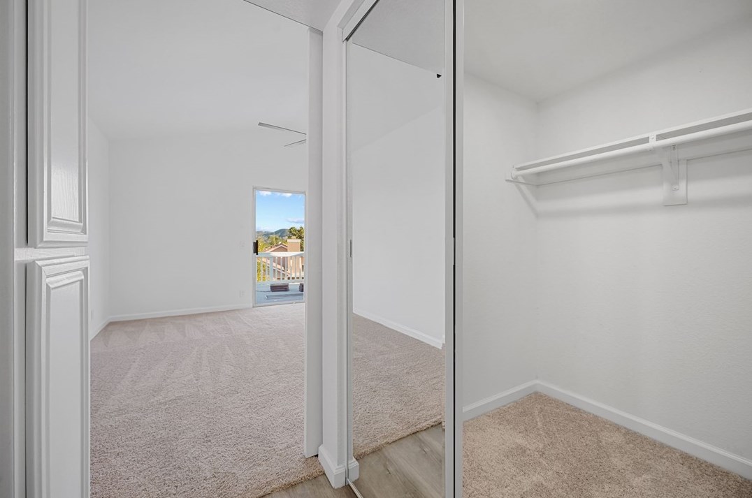 22463 Shore View Ct, Wildomar CA  92595-8324 exterior