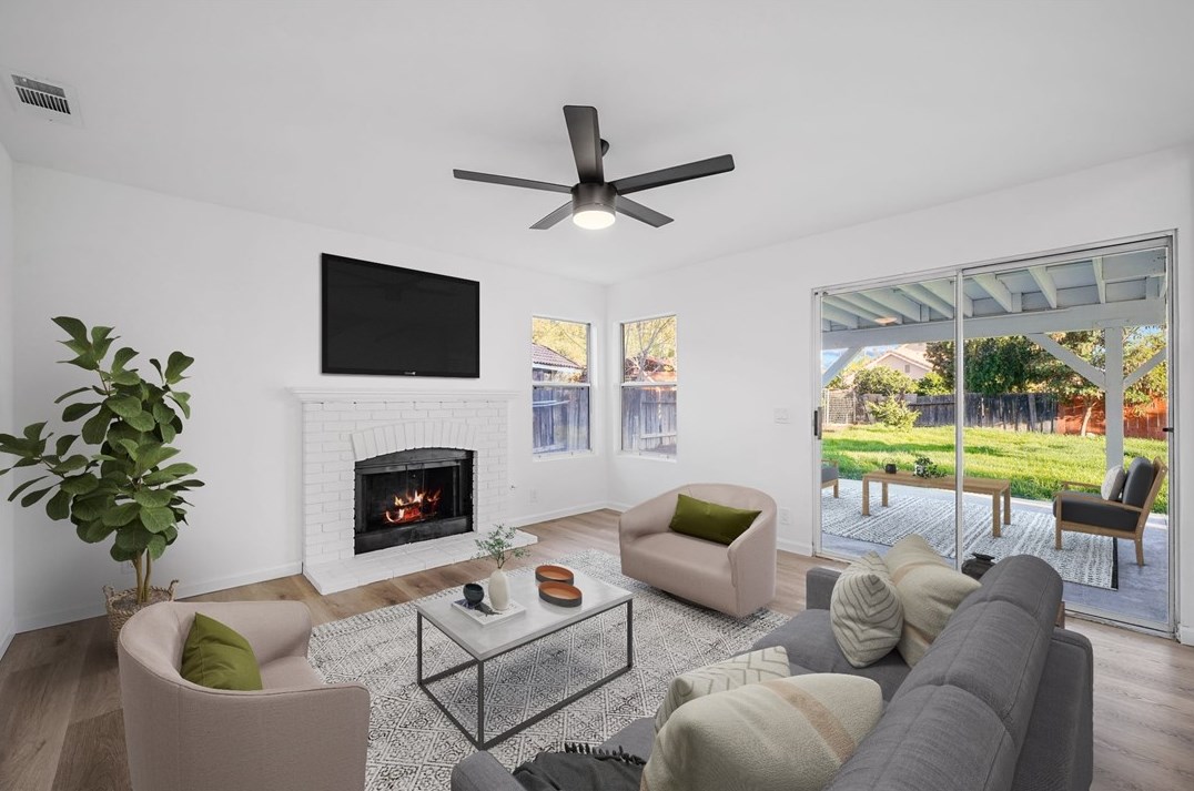 22463 Shore View Ct, Wildomar CA  92595-8324 exterior