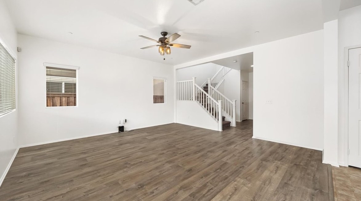 36033 Stableford Ct, Beaumont CA  92223-8135 exterior