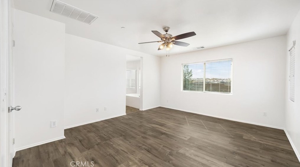 36033 Stableford Ct, Beaumont CA  92223-8135 exterior