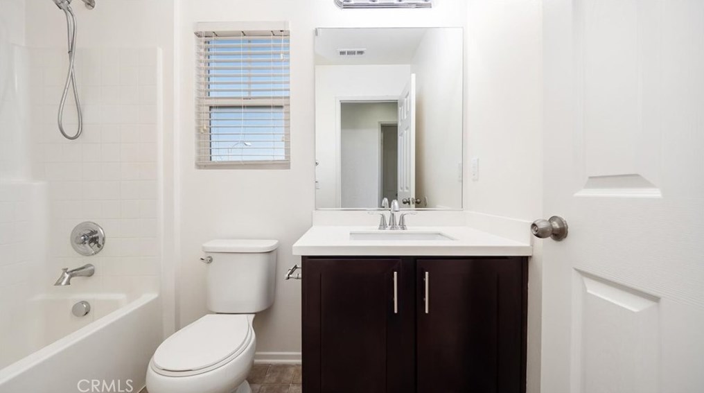 36033 Stableford Ct, Beaumont CA  92223-8135 exterior