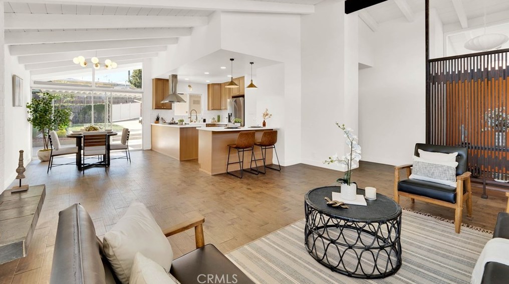 3715 Colonial Ave, Los Angeles CA  90066-3623 exterior