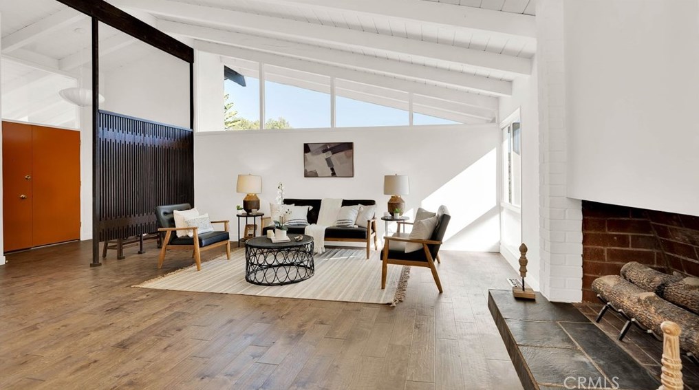 3715 Colonial Ave, Los Angeles CA  90066-3623 exterior