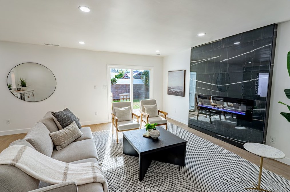 917 Patronella Ave, Torrance CA  90503-5241 exterior