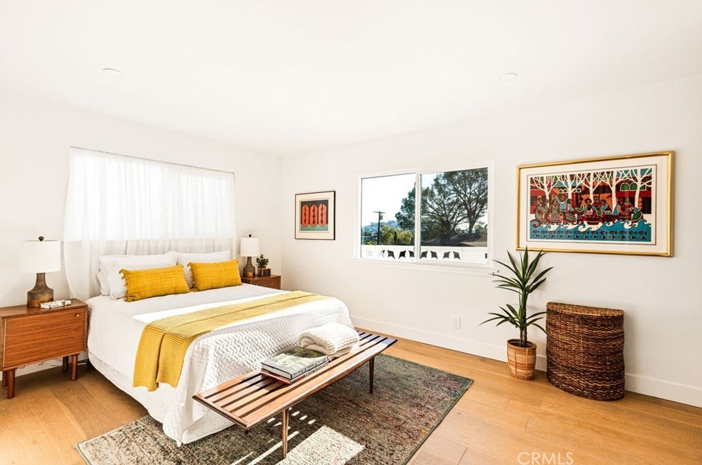 4618 Marwood Dr, Los Angeles CA  90065-5127 exterior