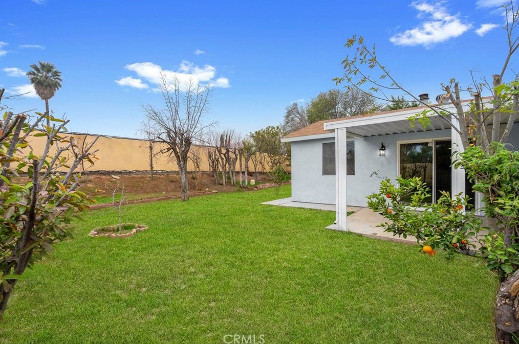 6322 Leyburn Pl, Riverside CA  92509-5763 exterior