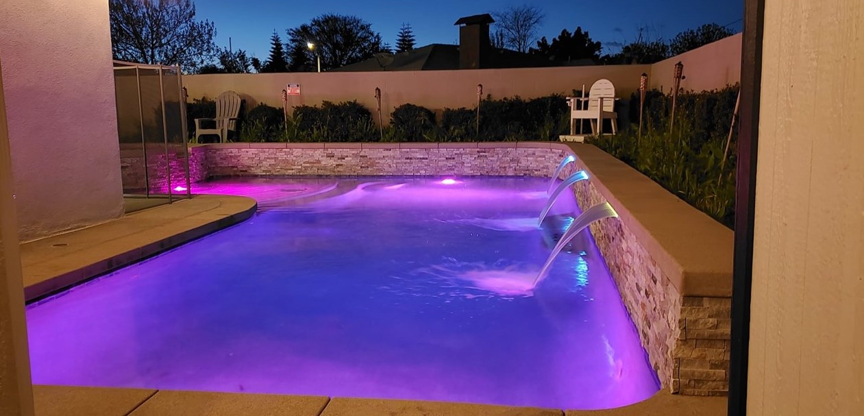 10039 Primrose Dr, Riverside CA  92503-4277 exterior