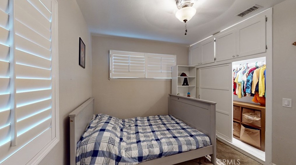 10039 Primrose Dr, Riverside CA  92503-4277 exterior